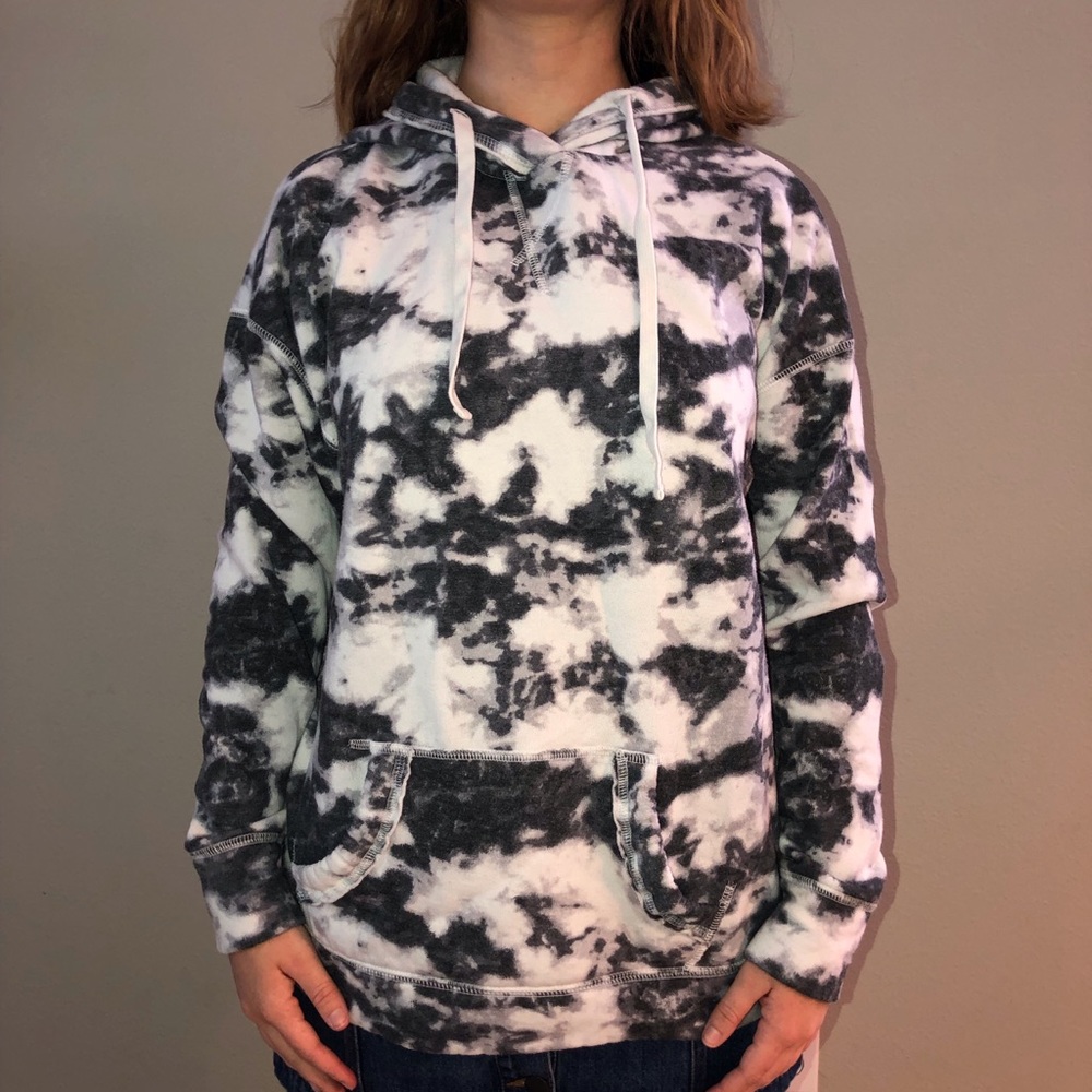 Gray/White tie dye sweatshirts